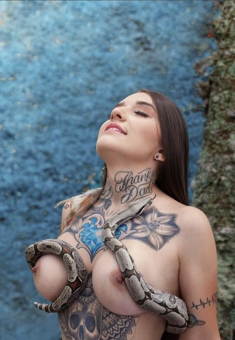 Aninha Buss onlyfans nude leaked