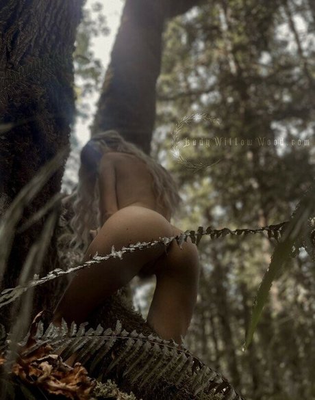 Lady Willow Wood onlyfans desnuda