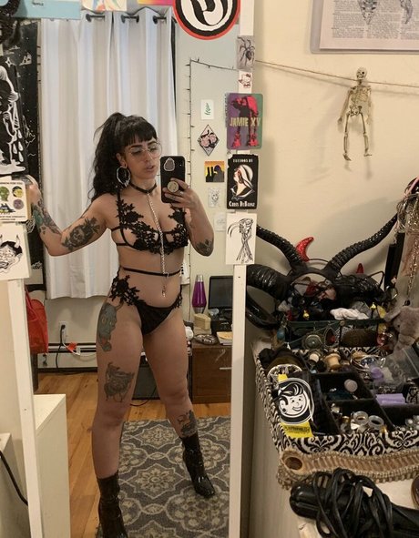 Littlefilthyb onlyfans page