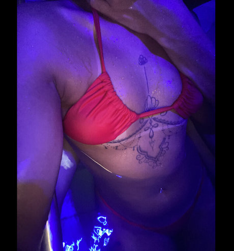 Carolina Missbella_ onlyfans nude leaks