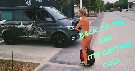 Gyrocopter Girl onlyfans nude