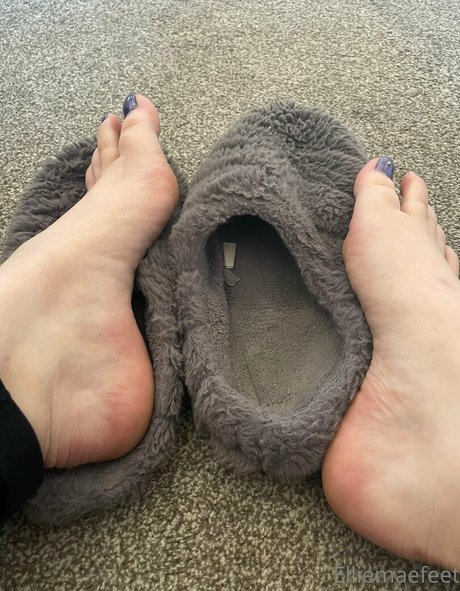 elliemaesfeet only fans pic