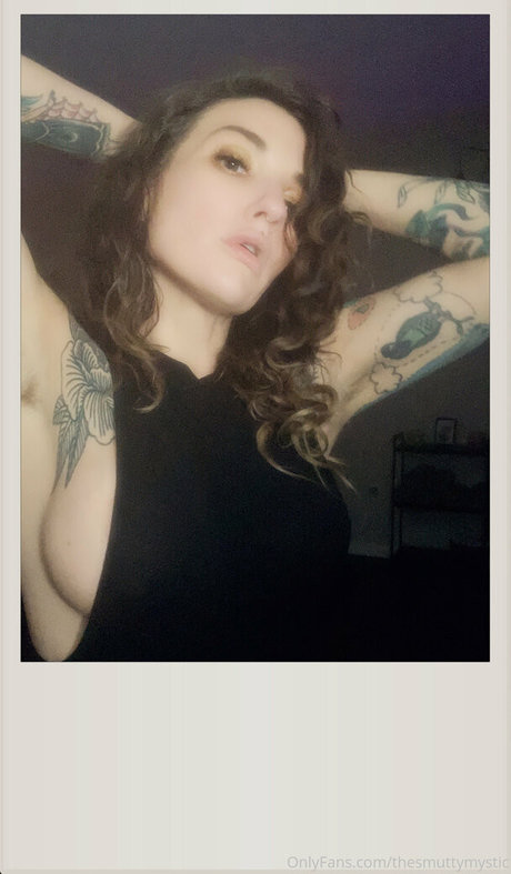 thesmuttymystic onlyfans leaks sex
