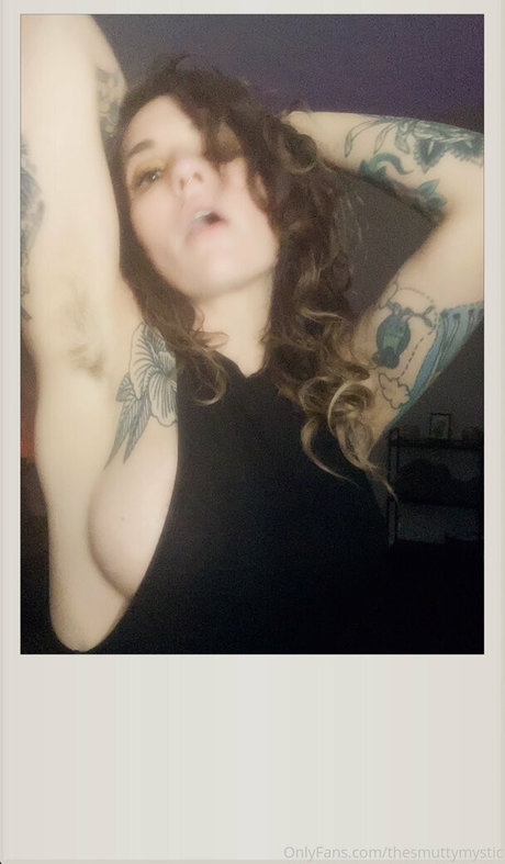 thesmuttymystic onlyfans content type