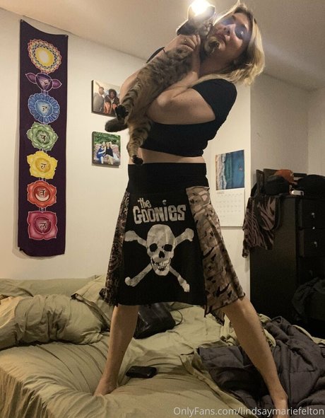 lindsaymariefelton onlyfans exposed