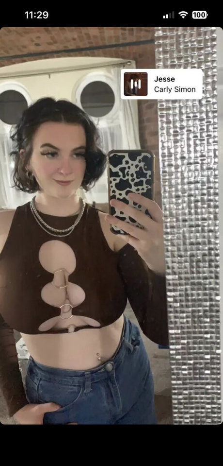 Alice S naked only fans