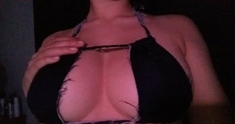 Akuma Desu Ka Profile pic