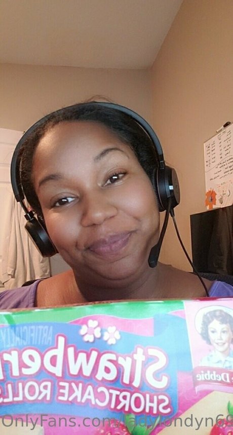 ladylondyn69 onlyfans nude content