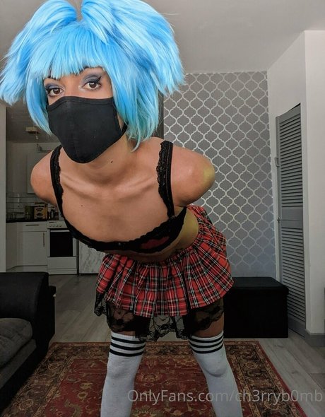 ch3rryb0mb nude onlyfans