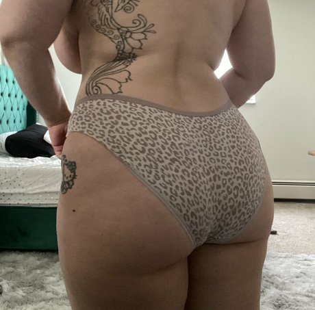 lavendercrystalmoon nude onlyfans pics