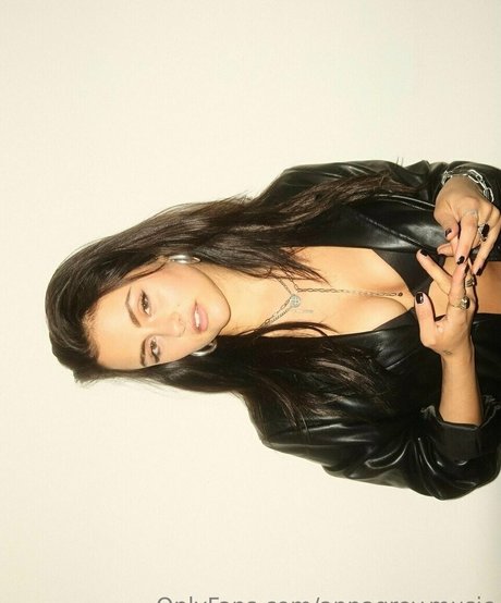 annagrey music onlyfans nudes porn