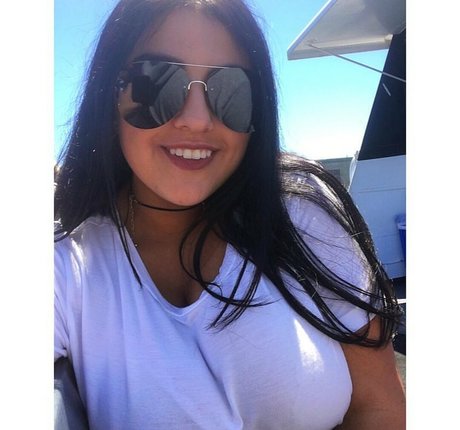 Charlotte Godoy Profile pic