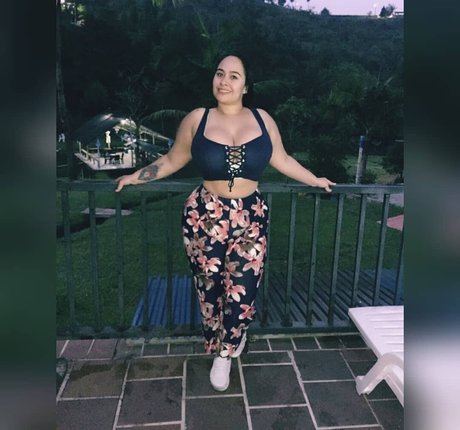 Erica Blaalz onlyfans striptease