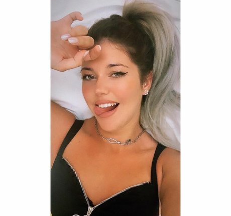 Vitalialin onlyfans naked porn