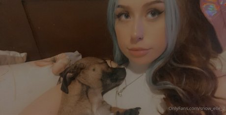 snow elle 2 onlyfans naked