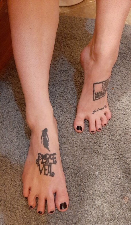 gothicmomma onlyfans ass