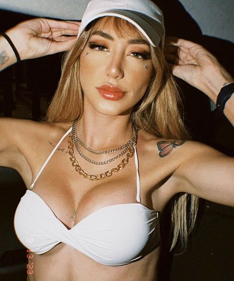 Nicole Louise onlyfans joi