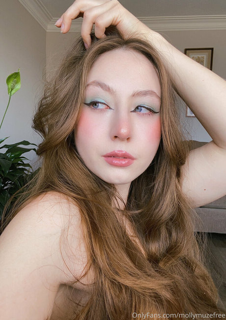 mollymuzefree nude only fans