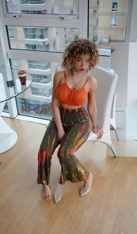 Kiara Peachy onlyfans leak