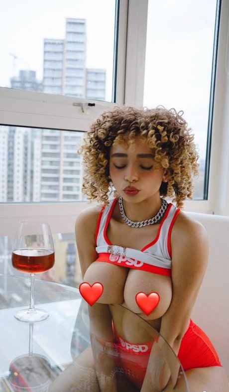 Kiara Peachy free only fans