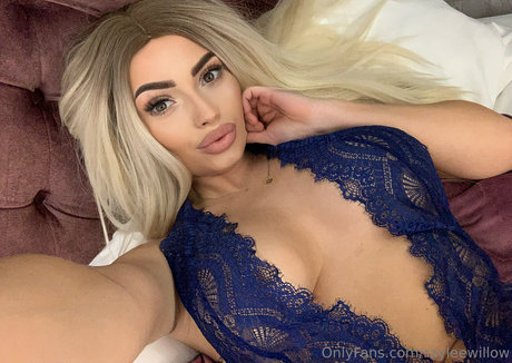 rayleewillow nude onlyfans