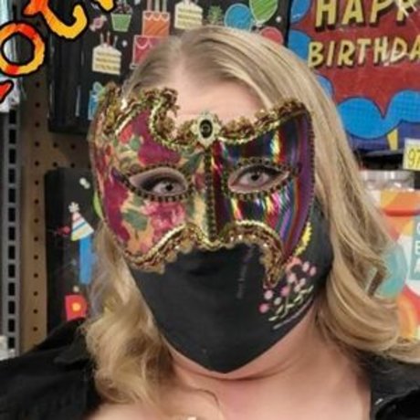 themaskedhotwife on onlyfans