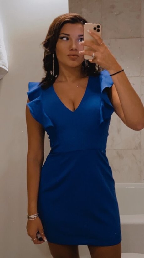 Hannah Malvone onlyfans posts