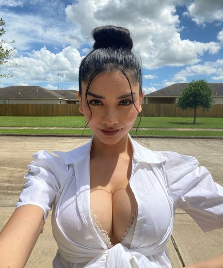 Candelaria boobs onlyfans