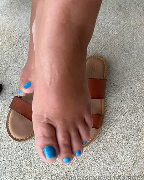 mytinytootsies boobs onlyfans