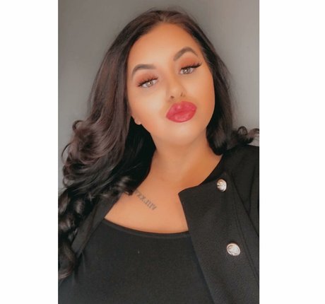 meg bxxx onlyfans naked