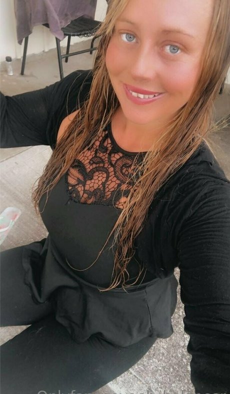 nevaehbalancer nude leaked onlyfans