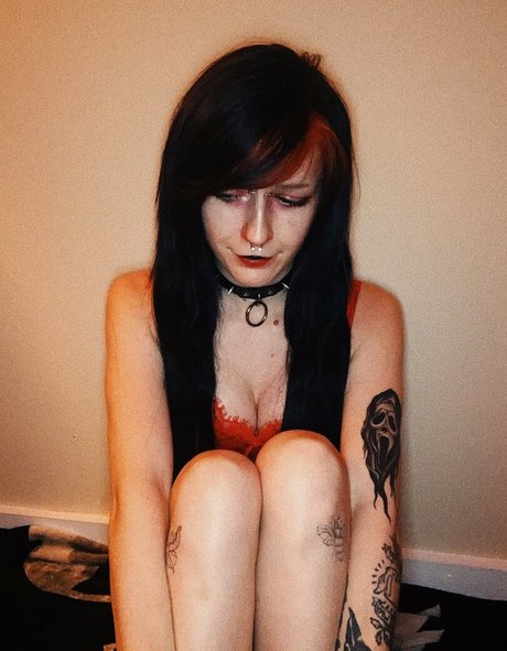 elflovingherself onlyfans star