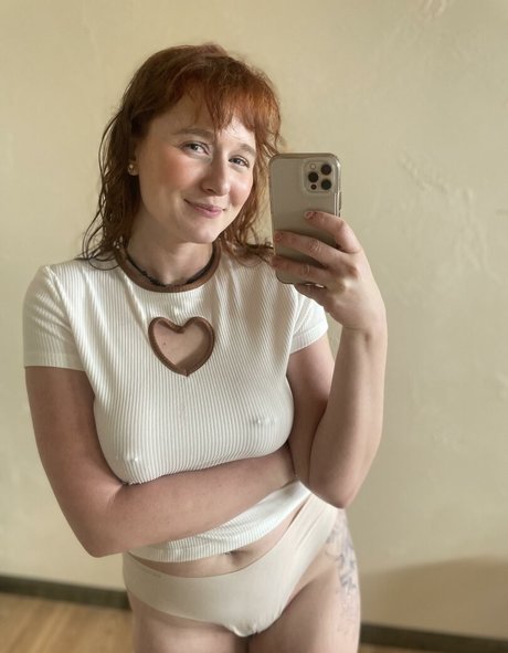 Cosmonaughtie onlyfans