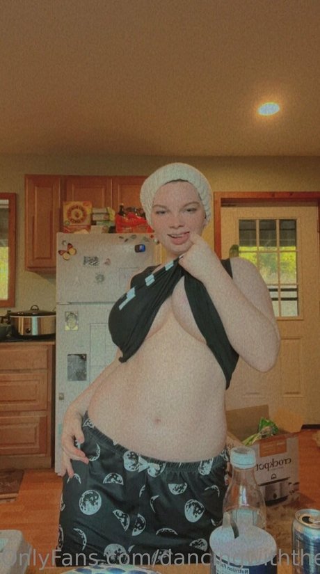 Dancingwiththefae onlyfans nudes leaks