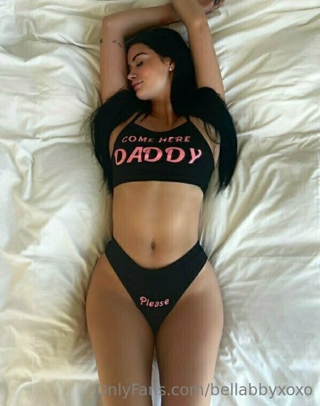 bellabbyxoxo is on onlyfans