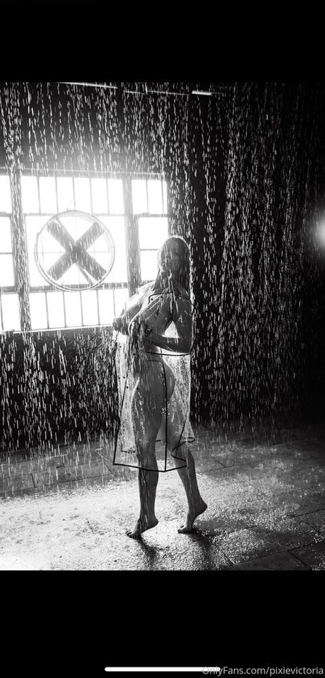 pixievictoria only fans review