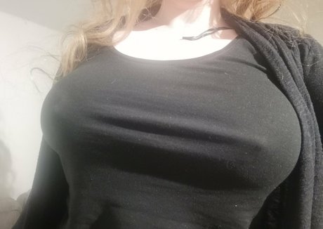 KissMyHips onlyfans leak xxx