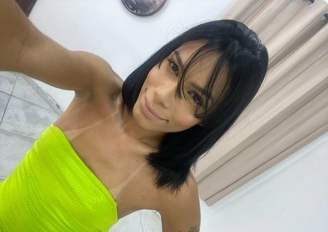 lunatransgirl Profile pic