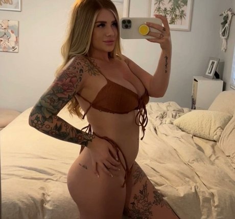 Kyleen Irvine onlyfans nudes leak