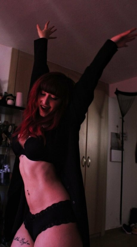 celialindermann onlyfans boobs