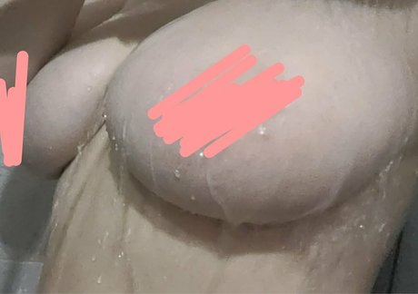 yourwhiterabbitt only fans leaked porn