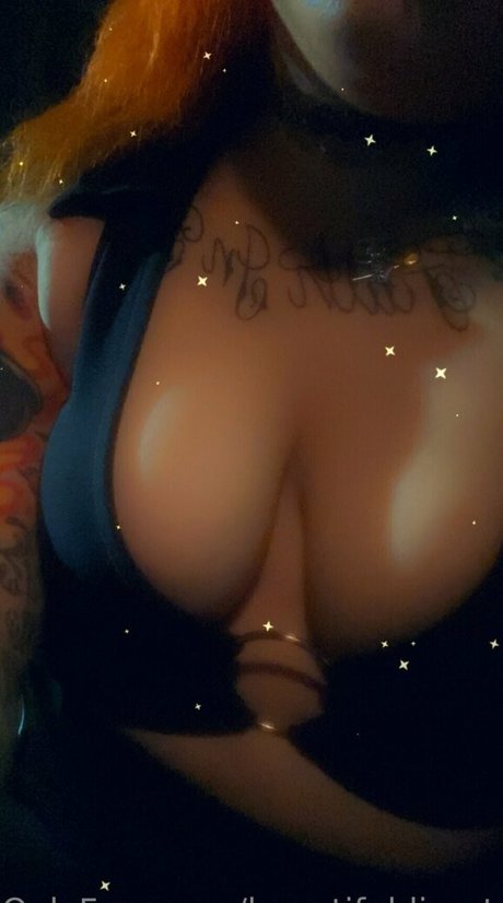 beautifuldisasterxxx onlyfans model photo