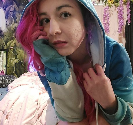 xzombiexbunniex only fans naked