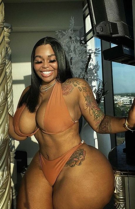 Mya Curvz onlyfans leaked xxx