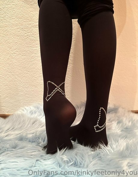 kinkyfeetonly4you only fans free