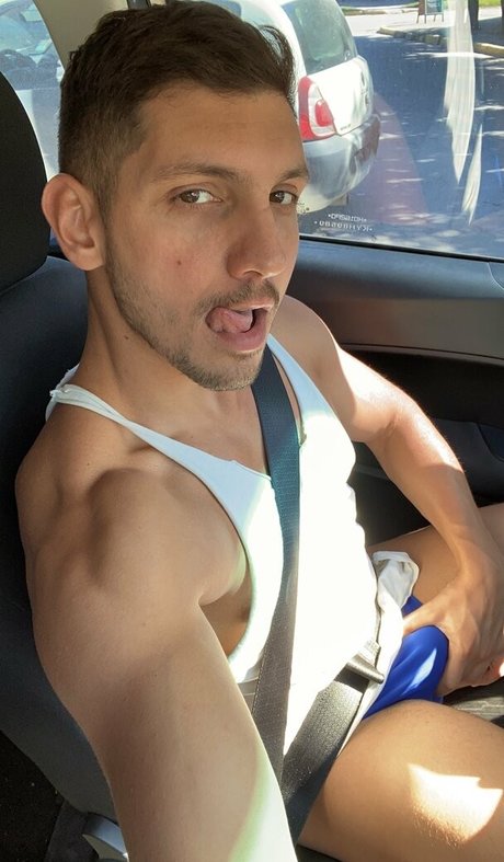 emiliano terra leak only fans