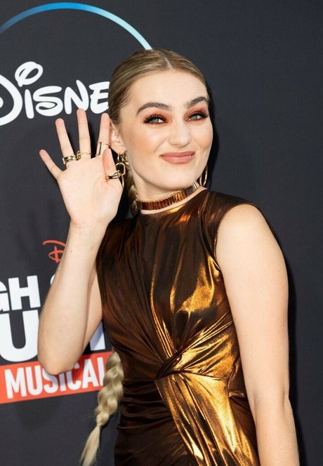 Meg Donnelly nude onlyfans leak