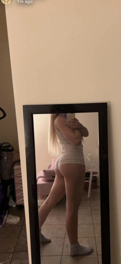 Noelle Hear onlyfans leak