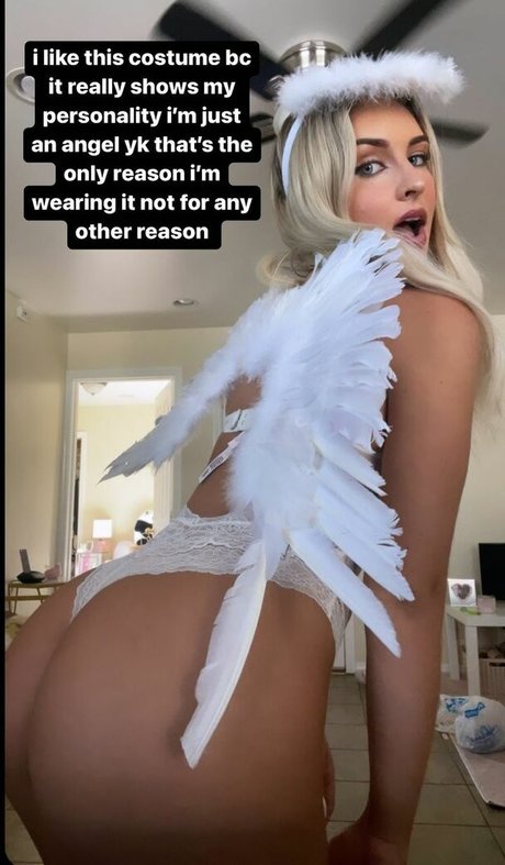 Noelle Hear onlyfans lean