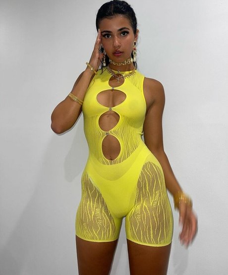 Ambraguiotto onlyfans leaked.